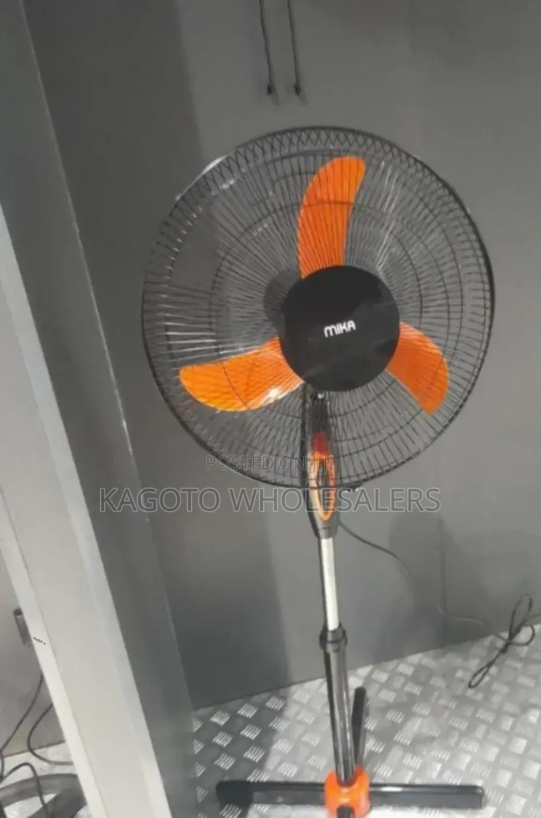 Mika 16 Inches Orange and Black Standing Fan Mb-F/5