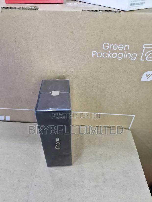 New Apple iPhone 11 Pro 256 GB Gold - thumbnail 3