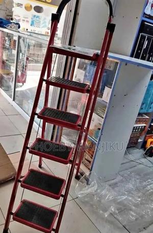 6step Retractable Ladder - thumbnail 2