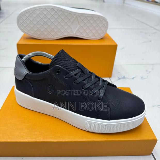 Casuals Sizes 40-45 - thumbnail 3