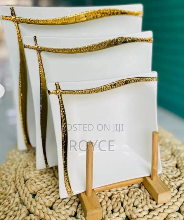 18pc Gold Line Dinner Plate - thumbnail 2