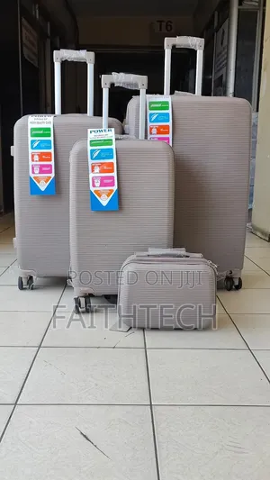 *4 N 1 Luxurious Unbreakable Pp Suitcase*