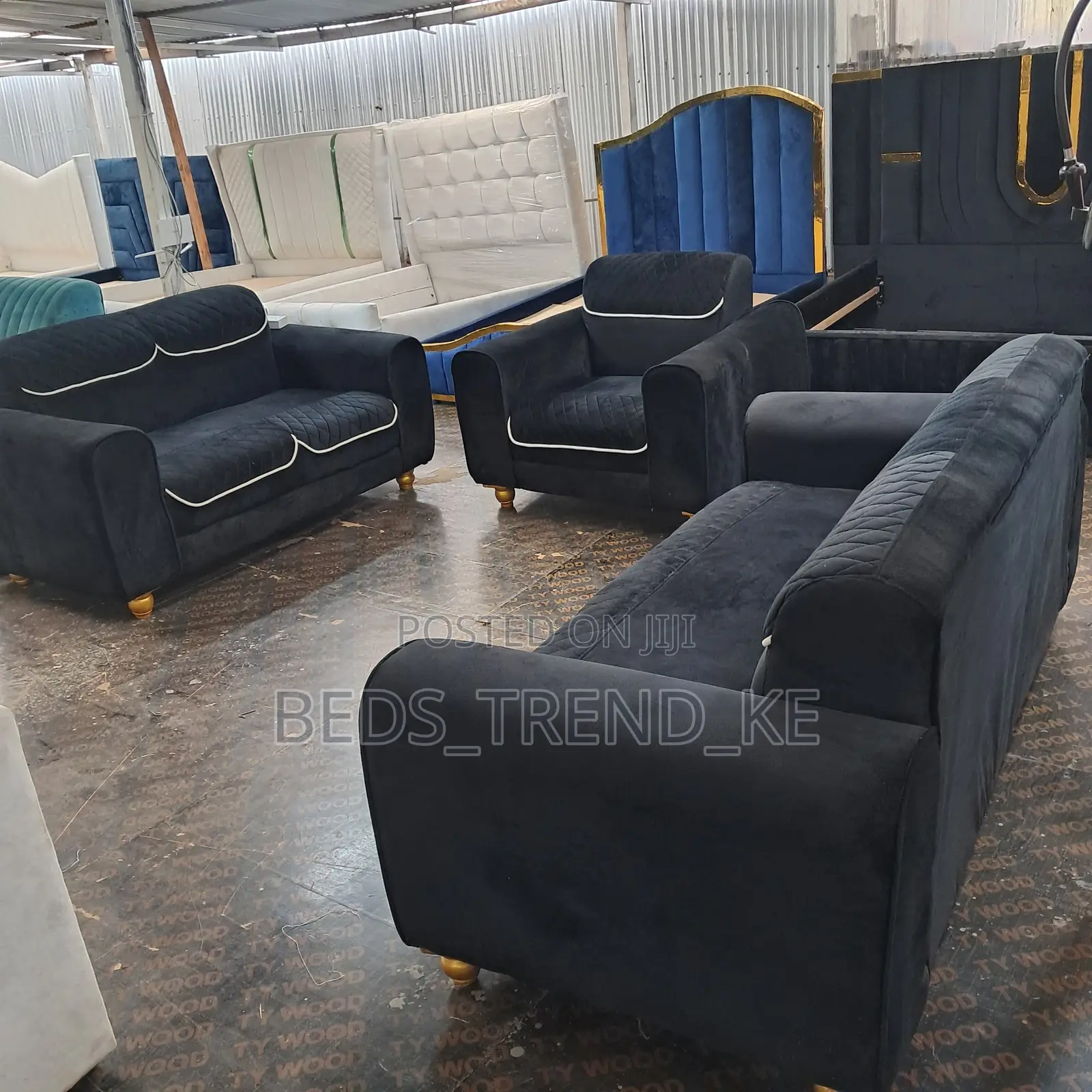 7 Seater Upholstered Modern Sofa 3,2,1,1