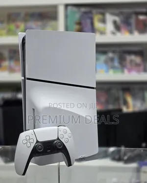 Adversely Clean White Ps5 Slim.