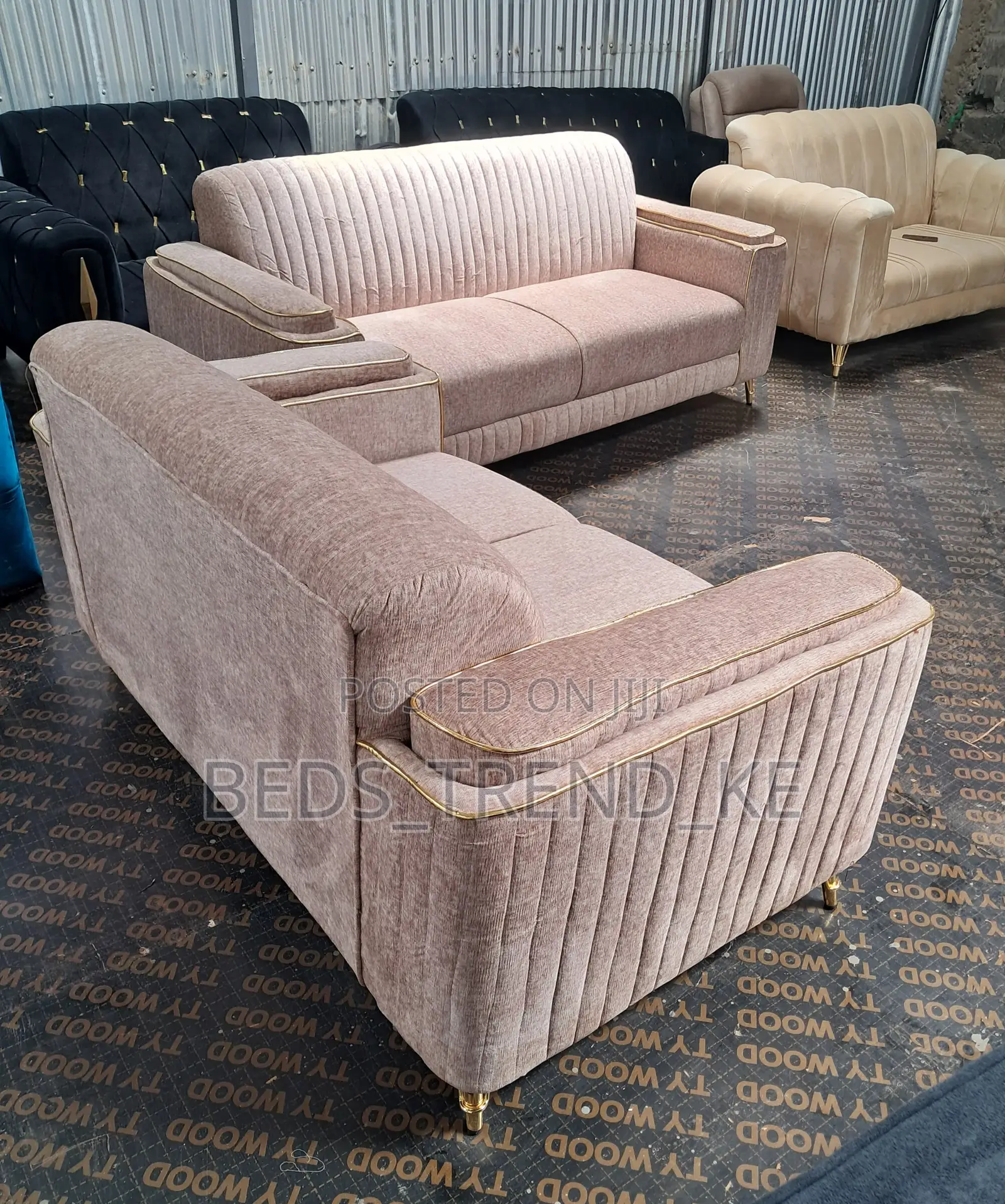 Cushy Stylish 5 Seater Sofa Set 2,2,1