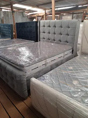 Handcrafted Upholstered Box Chester Bed 6 by 6 Ft