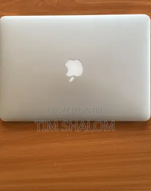 Laptop Apple MacBook Pro 8GB Intel Core I5 HDD 256GB