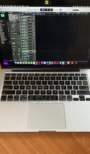 Laptop Apple MacBook Pro 8GB Intel Core I5 HDD 256GB