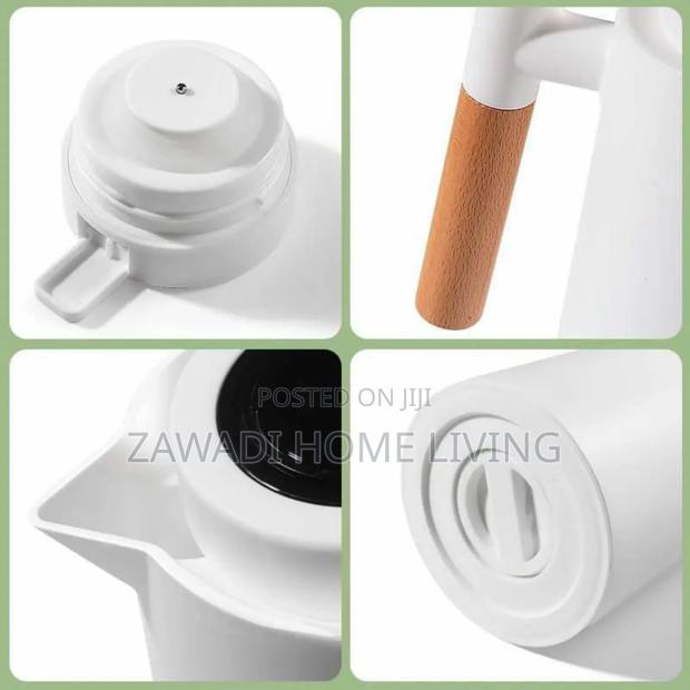 Vacuum Flask - thumbnail 2