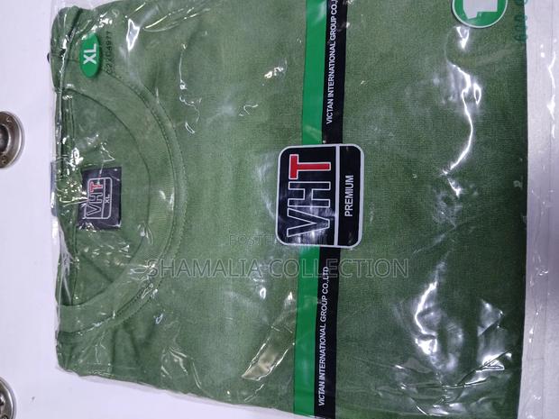 Round Neck Tshirt - thumbnail 2