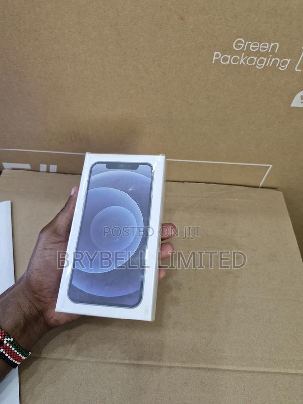 New Apple iPhone 12 128 GB Black - thumbnail 3