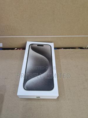 New Apple iPhone 15 Pro Max 256 GB Gray - thumbnail 2