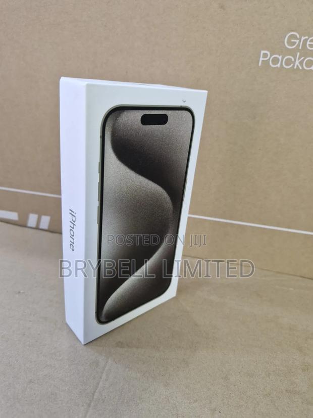 New Apple iPhone 15 Pro Max 256 GB Gray - thumbnail 4