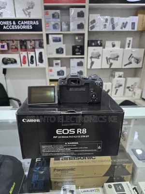 Canon Eos R8 Mirrorless Camera With Rf 24-50mm F/4.5-6.3 Is