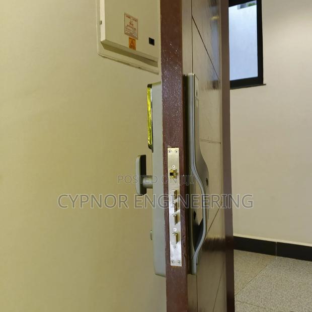 Biometric Smart Lock With 3d Face Id Unlock - thumbnail 3