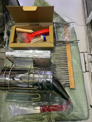 Beekeeping Tools for Managing Beehives and Harvesting Honey - 8 Pieces