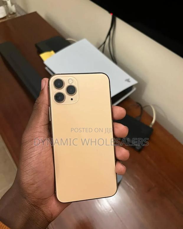 Apple iPhone 11 Pro 256 GB - main view