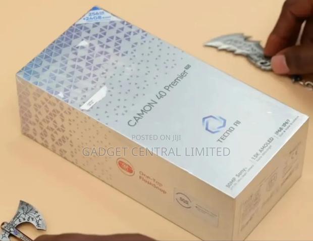 New Tecno Camon 40 Premier 256 GB Green - thumbnail 4