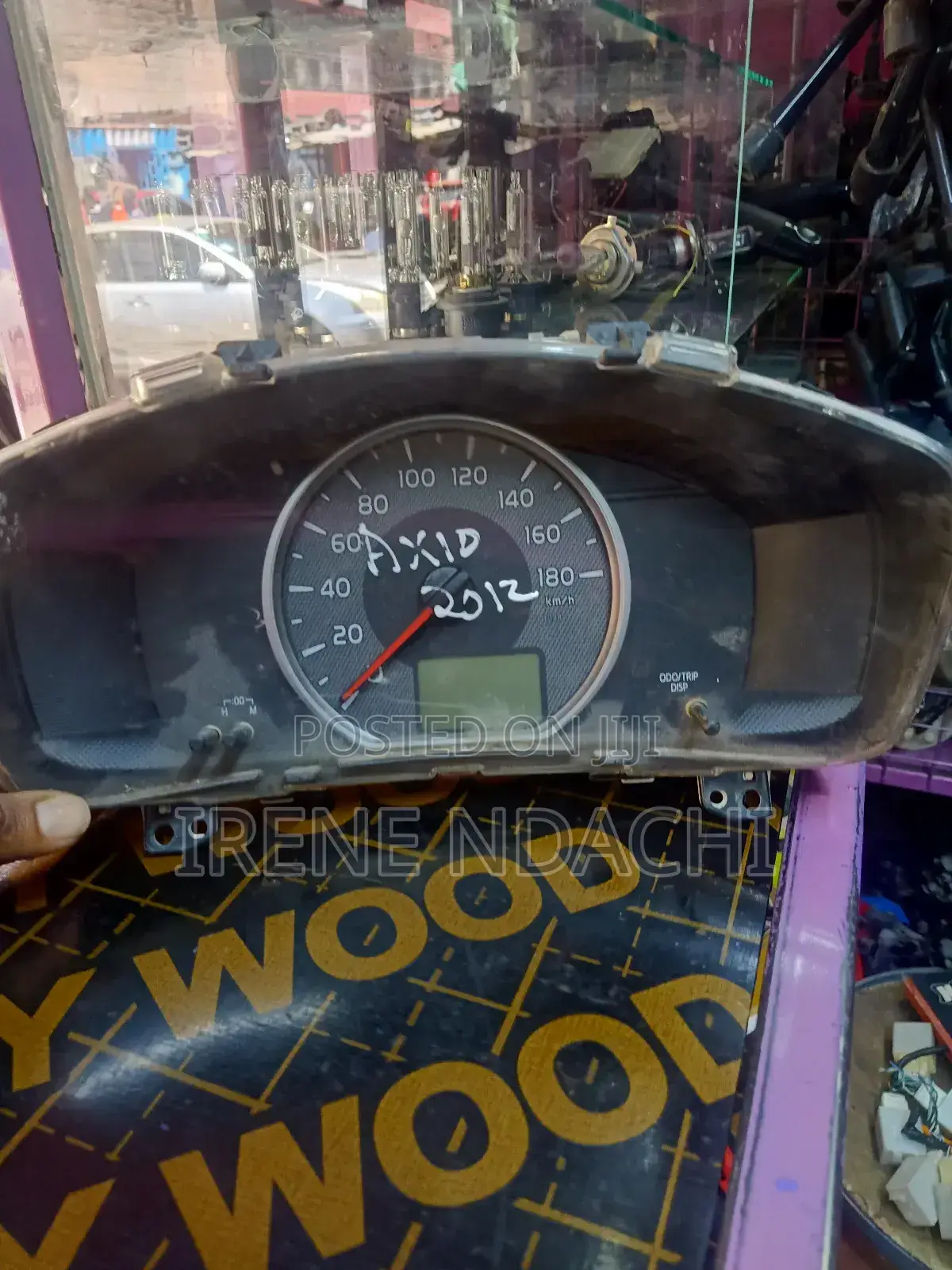 Axio 2012 Clock