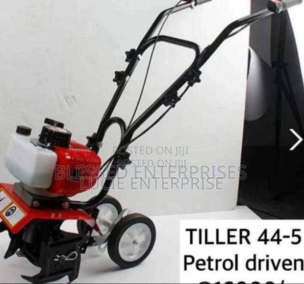 Farm Tiller Machine/ Premier Petrol Tiller Machine