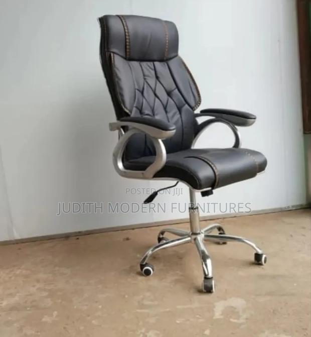 Compact Strong Leather Chair - main view