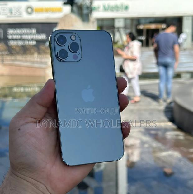 Apple iPhone 12 Pro 128 GB Black - thumbnail 3