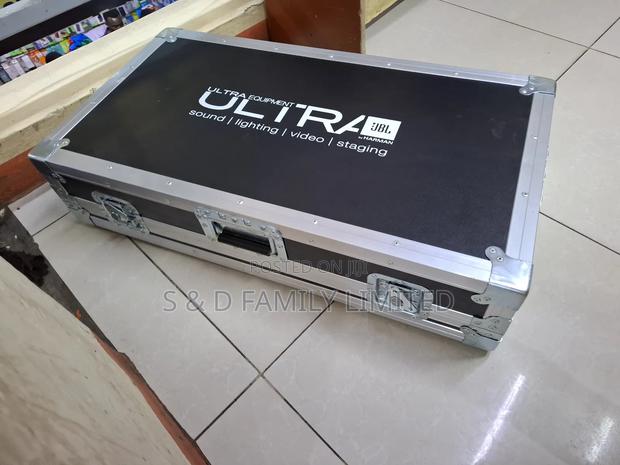 Pioneer DDJ Rev 5 Flightcase - main view