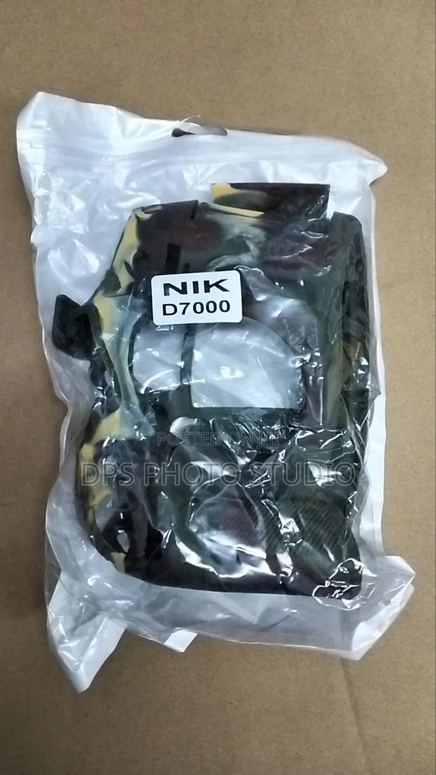 Silicone Case for Nikon D7000 Digital SLR Camera.
