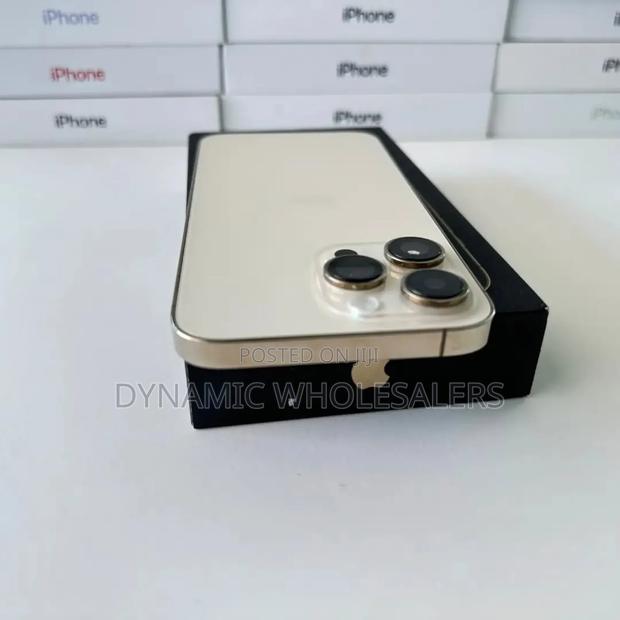 Apple iPhone 12 Pro Max 256 GB White - thumbnail 2