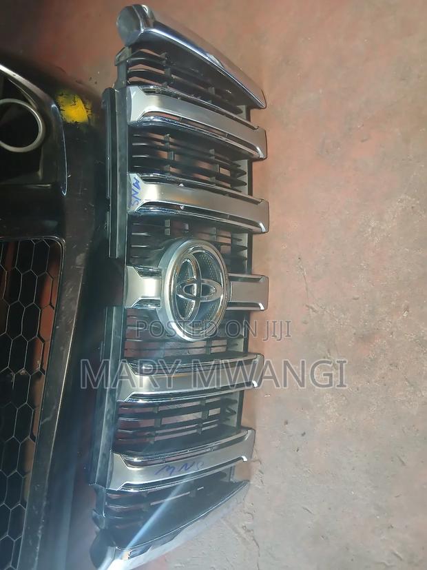 Ex Japan Prado J160 Grill Available - main view