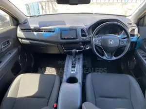 Honda Vezel 2018 Gray