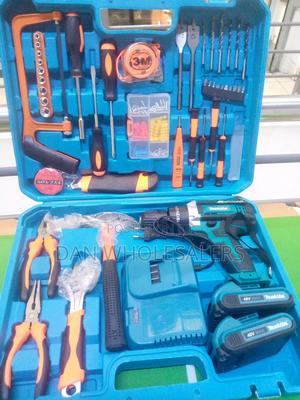 Rechargeable Makita Cordless Drill Toolset - thumbnail 2