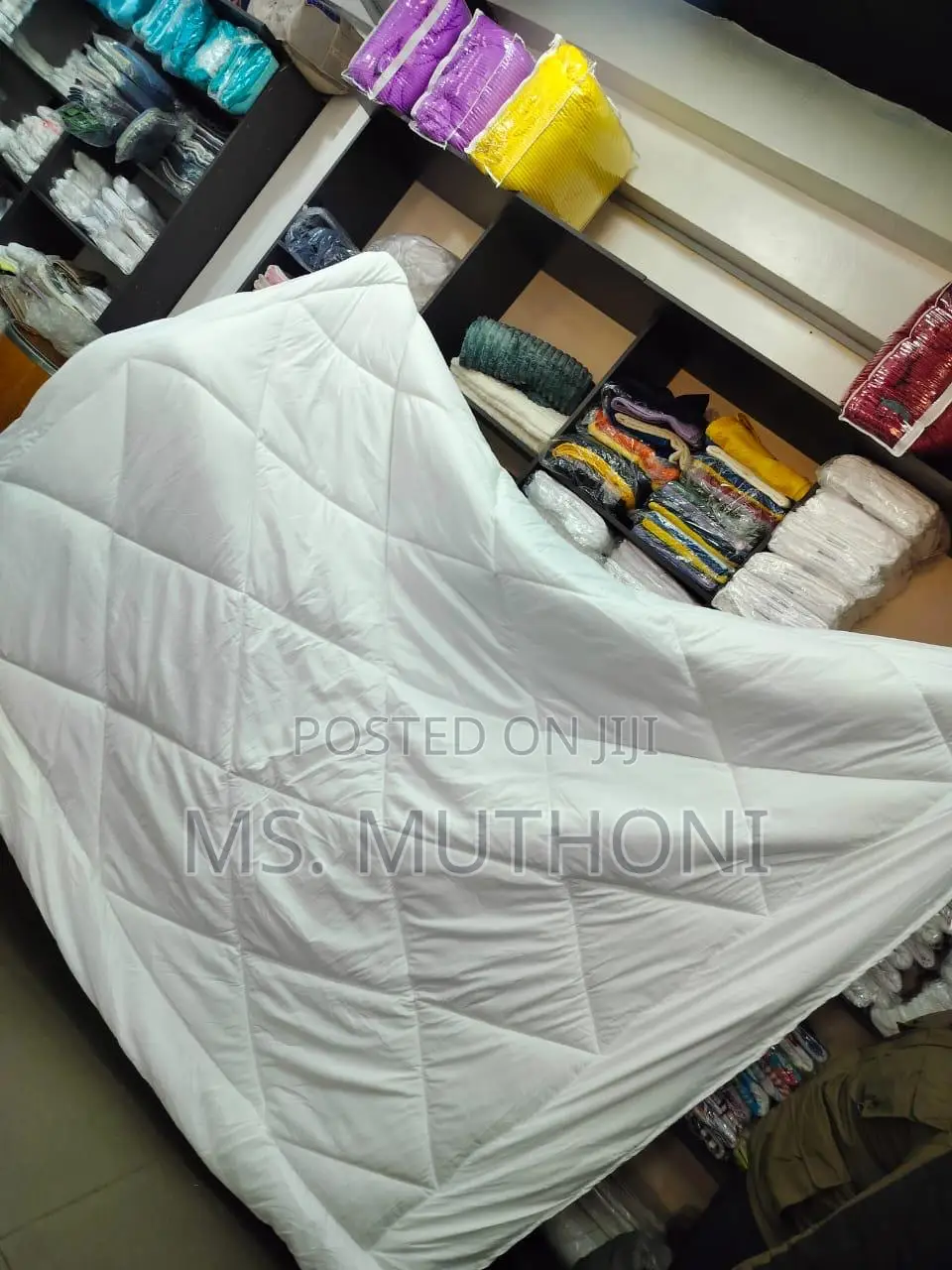 Size: 7*8 ( 250*270cm) Super Super King Size White Duvet