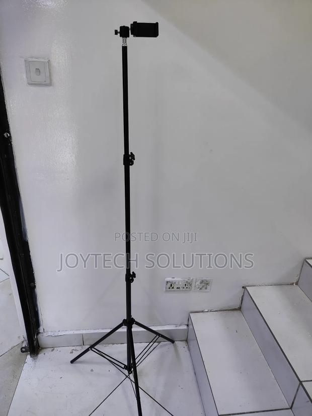 Light Stand 2.1 Tall Phone Holder