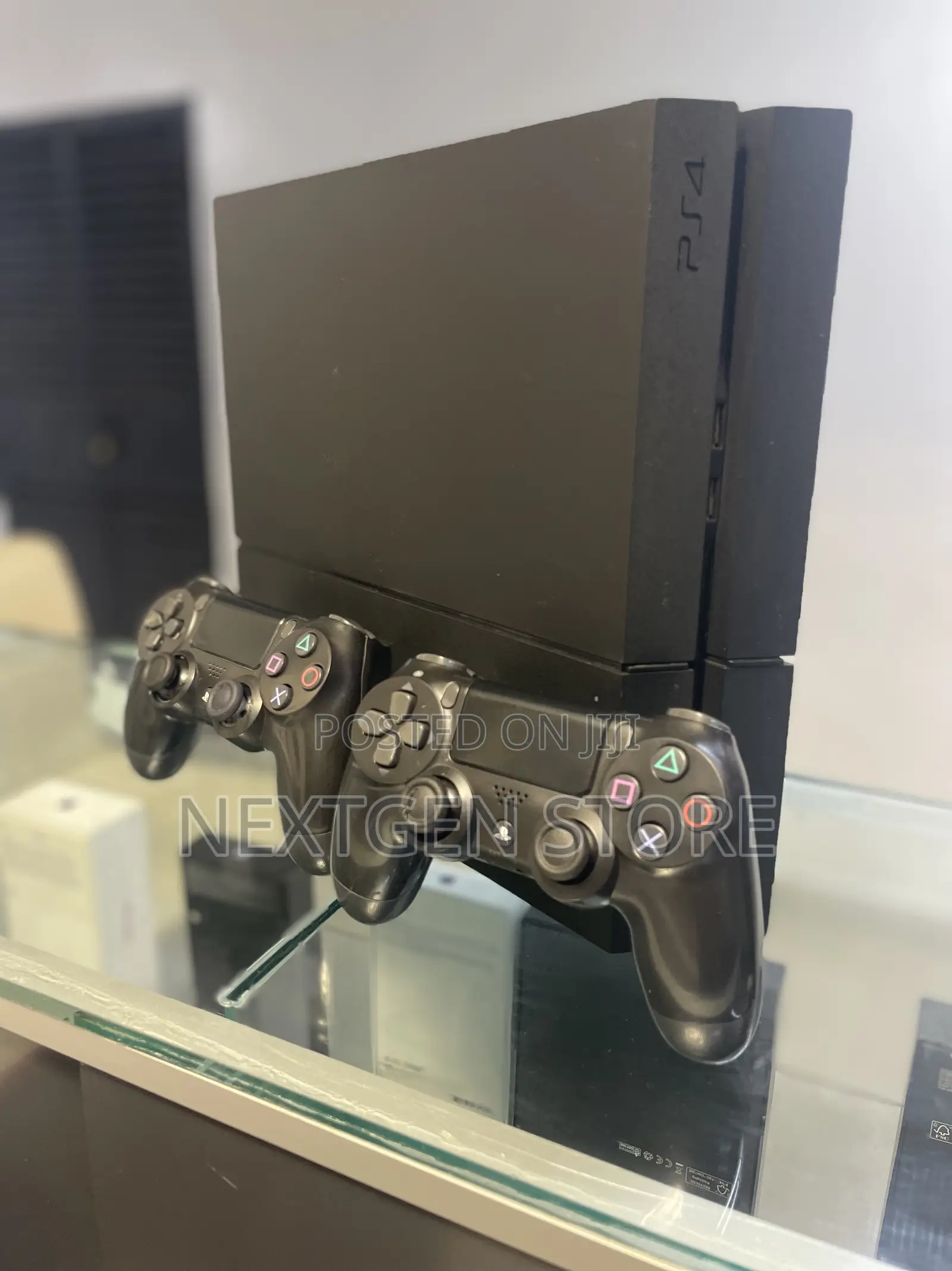 Ps4 Standard With 2 Controllers Fc 25
