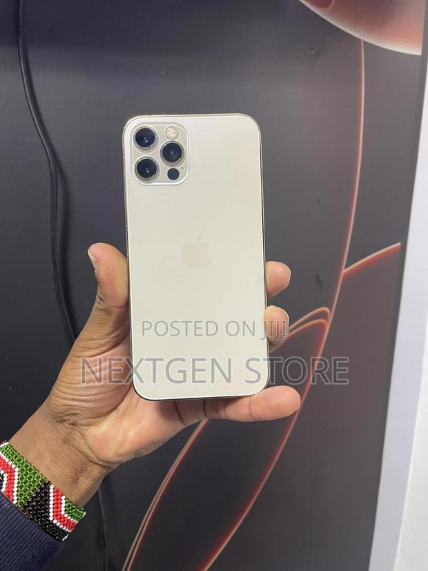 Apple iPhone 12 Pro 256 GB Gold - thumbnail 2