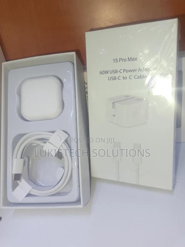 iPhone 15 Pro Max Charger 60 Watts Usb- C Power Adapter - main view