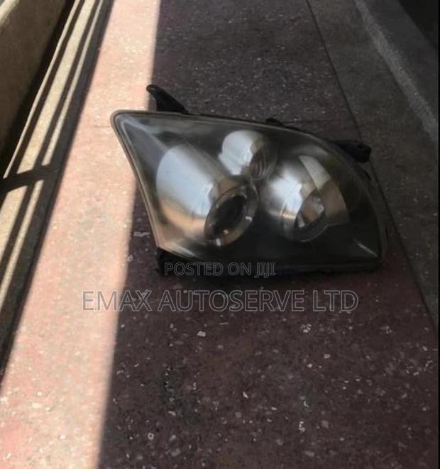 Toyota Avensis 2005 Headlight Xenon