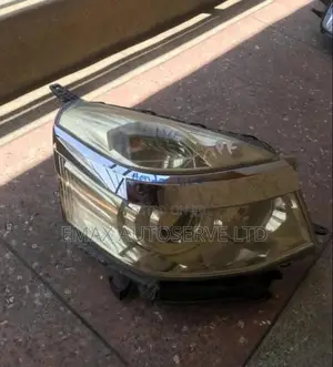 Honda Life Headlight 2010 Xenon