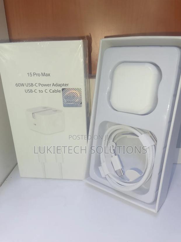 White iPhone 15 Pro Max Charger 60 Watts Adapter Usb-C to C - main view