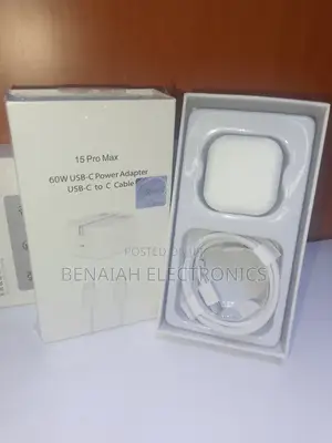 White iPhone 15 Pro Max Charger 60 Watts Adapter Usb-C to C