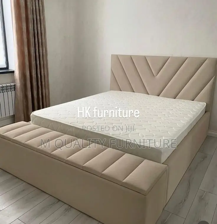 5 by 6 Patterned Bed With Ottoman