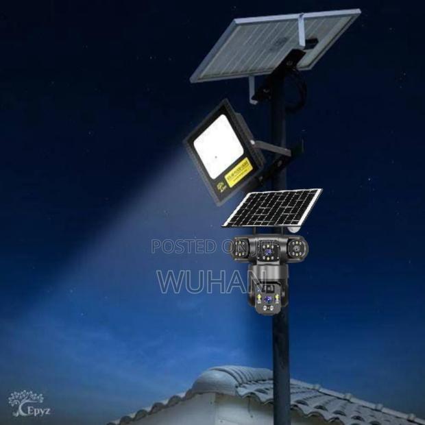 Triple Lense 4g Solar Camera+300 Watts Solar Floodlight