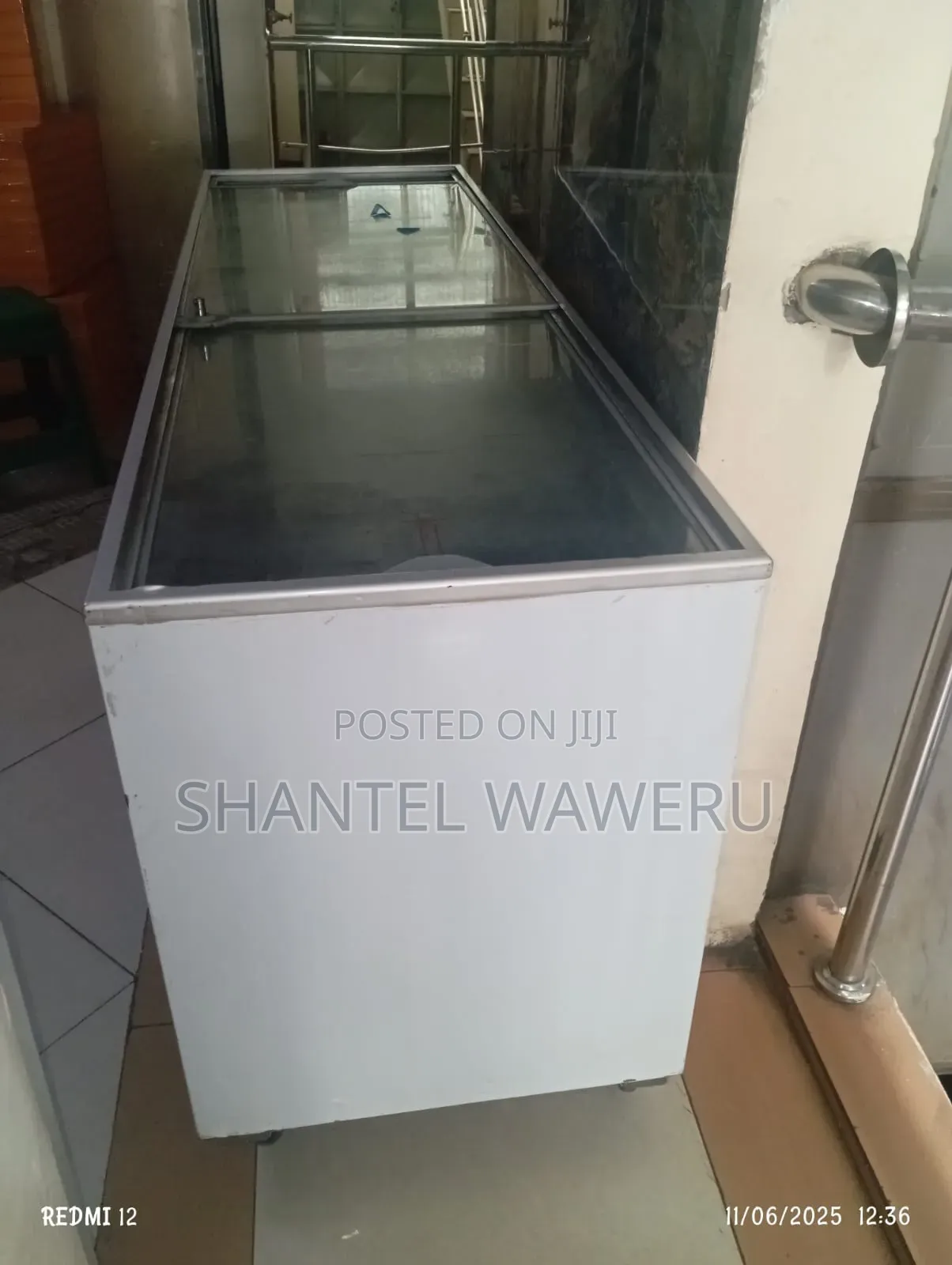 Specious Deep Freezer < Display Freezer/>