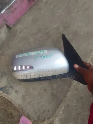 Suzuki Escudo Side Mirror
