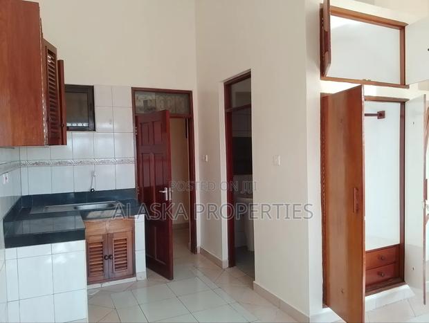 1bdrm Bedsitter in Beach Road Estate, Nyali for rent - thumbnail 4