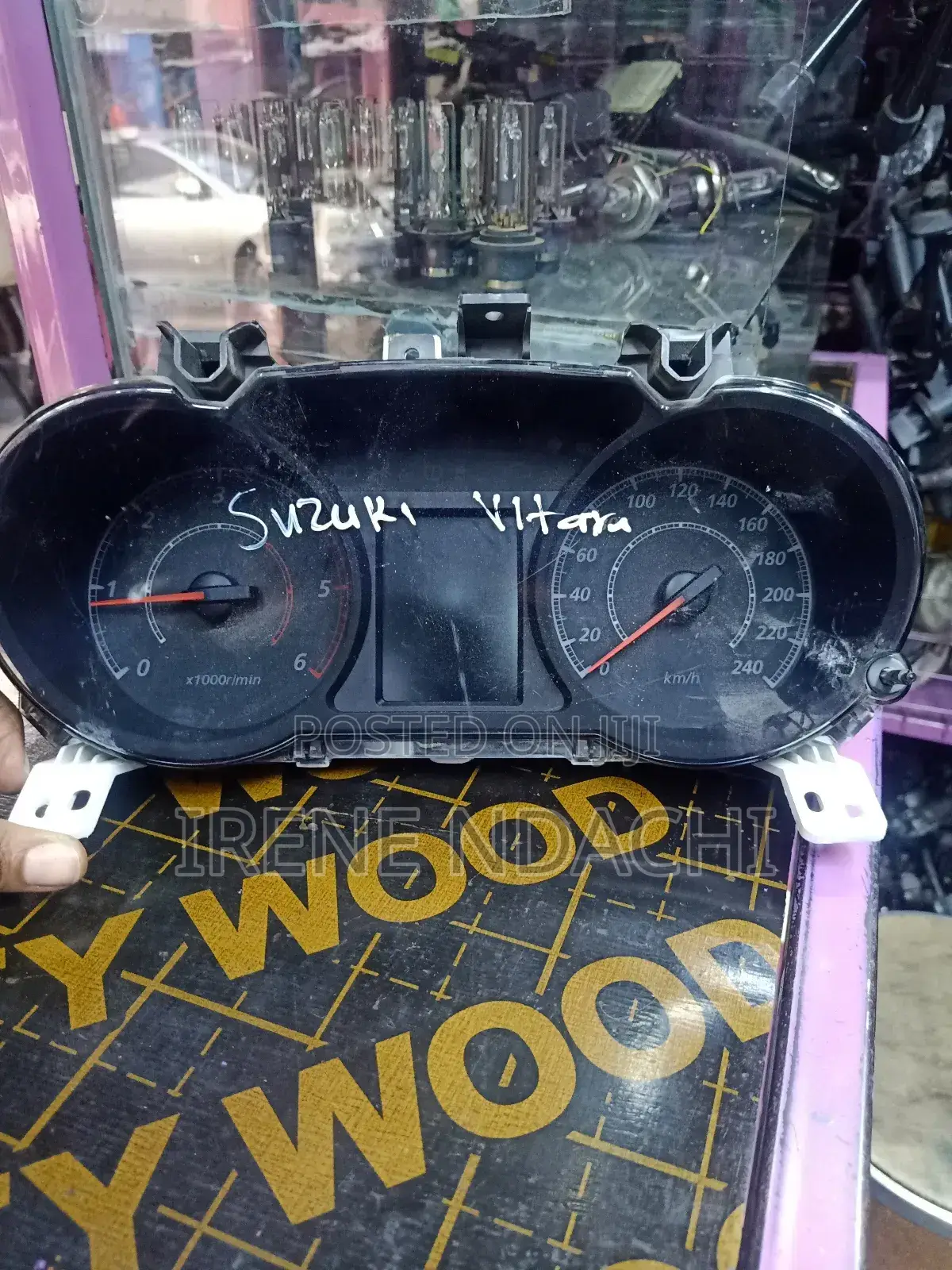 Clock Suzuki