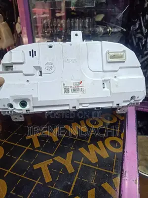 Clock Suzuki