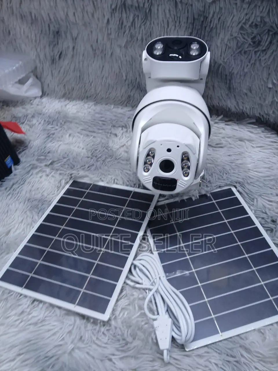 Dual Lens Dual Solar CCTV PTZ Camera 4g Ubox App