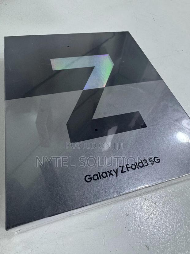 New Samsung Galaxy Z Fold 3 256 GB Black - main view